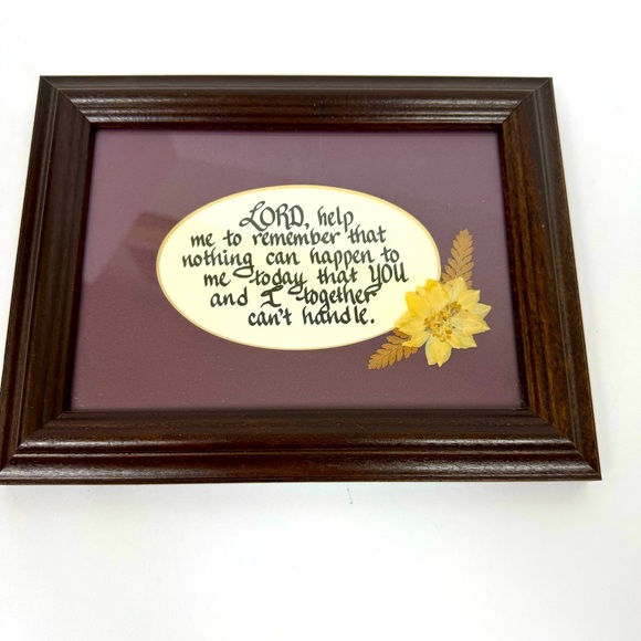 Alice Moore Gallery Design - Picture 1 of 4